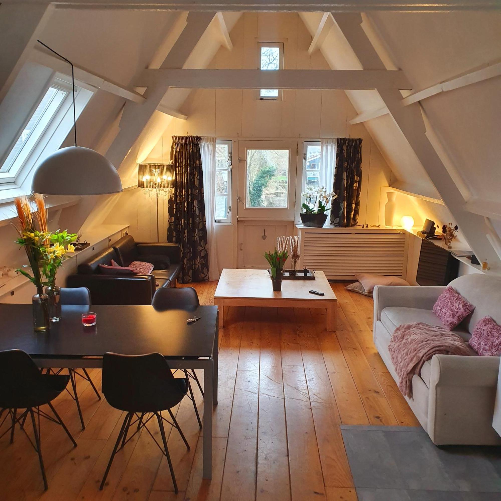 Bed & Bike De Rijp Bed & Breakfast Exterior photo
